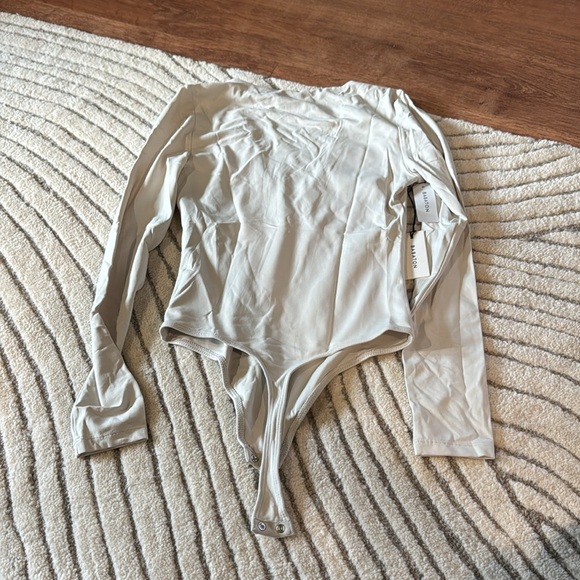 NWT babton aritzia long sleeve bodysuit - Picture 4 of 4